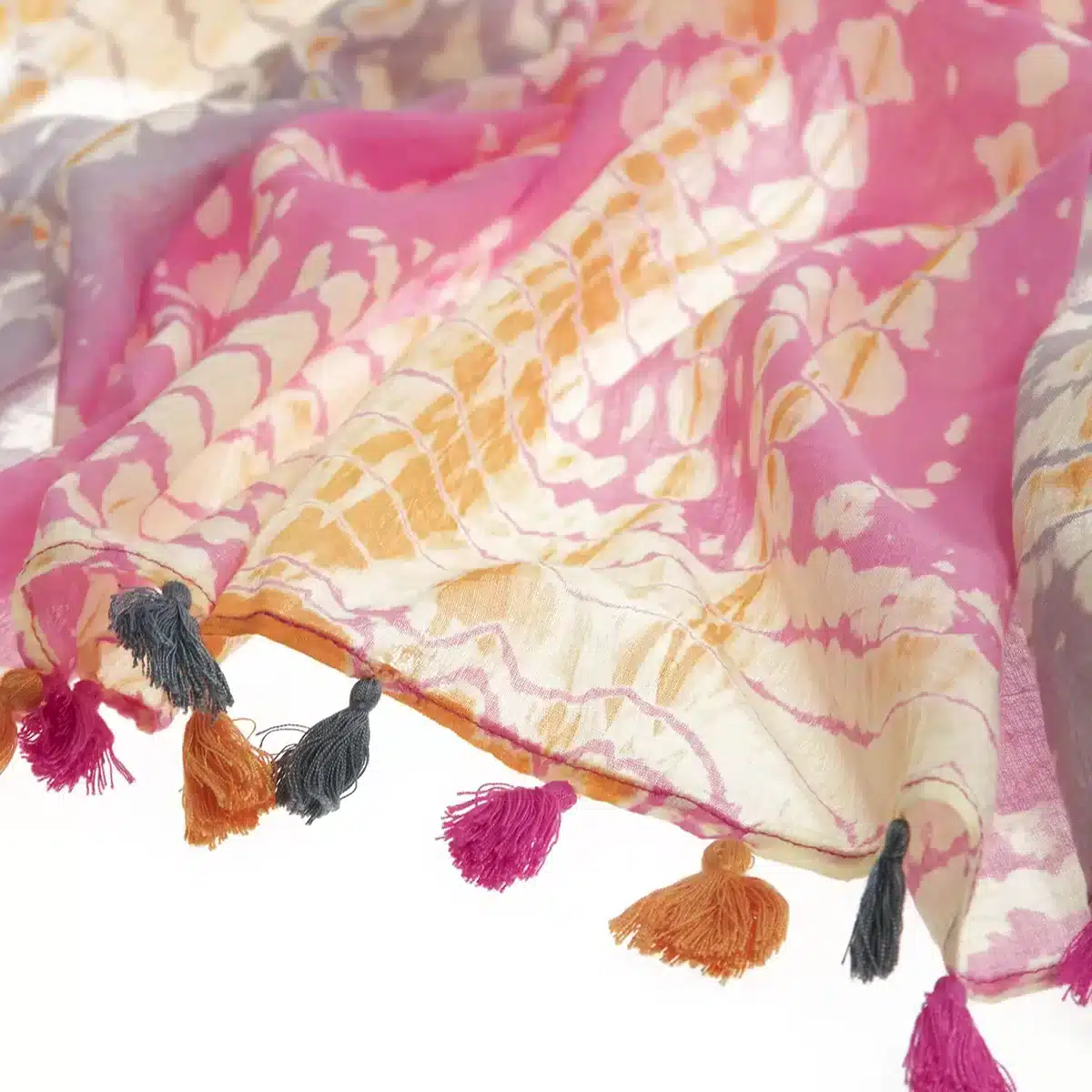 Fringe detail shawl