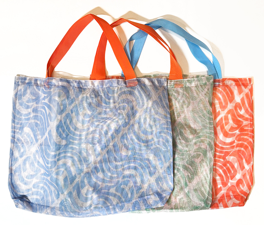 Mesh totes printed pattern
